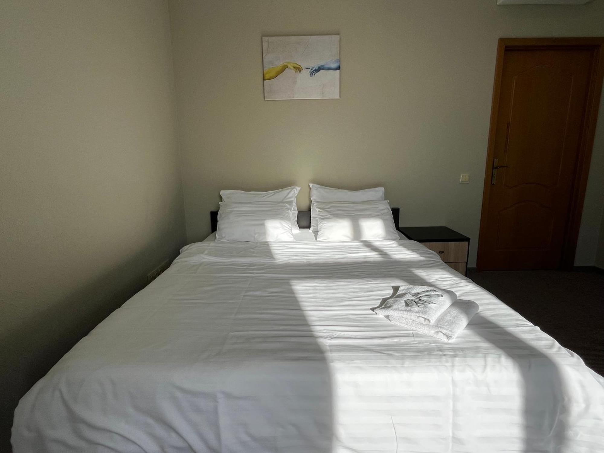 4Room Hostel Kijów Zewnętrze zdjęcie