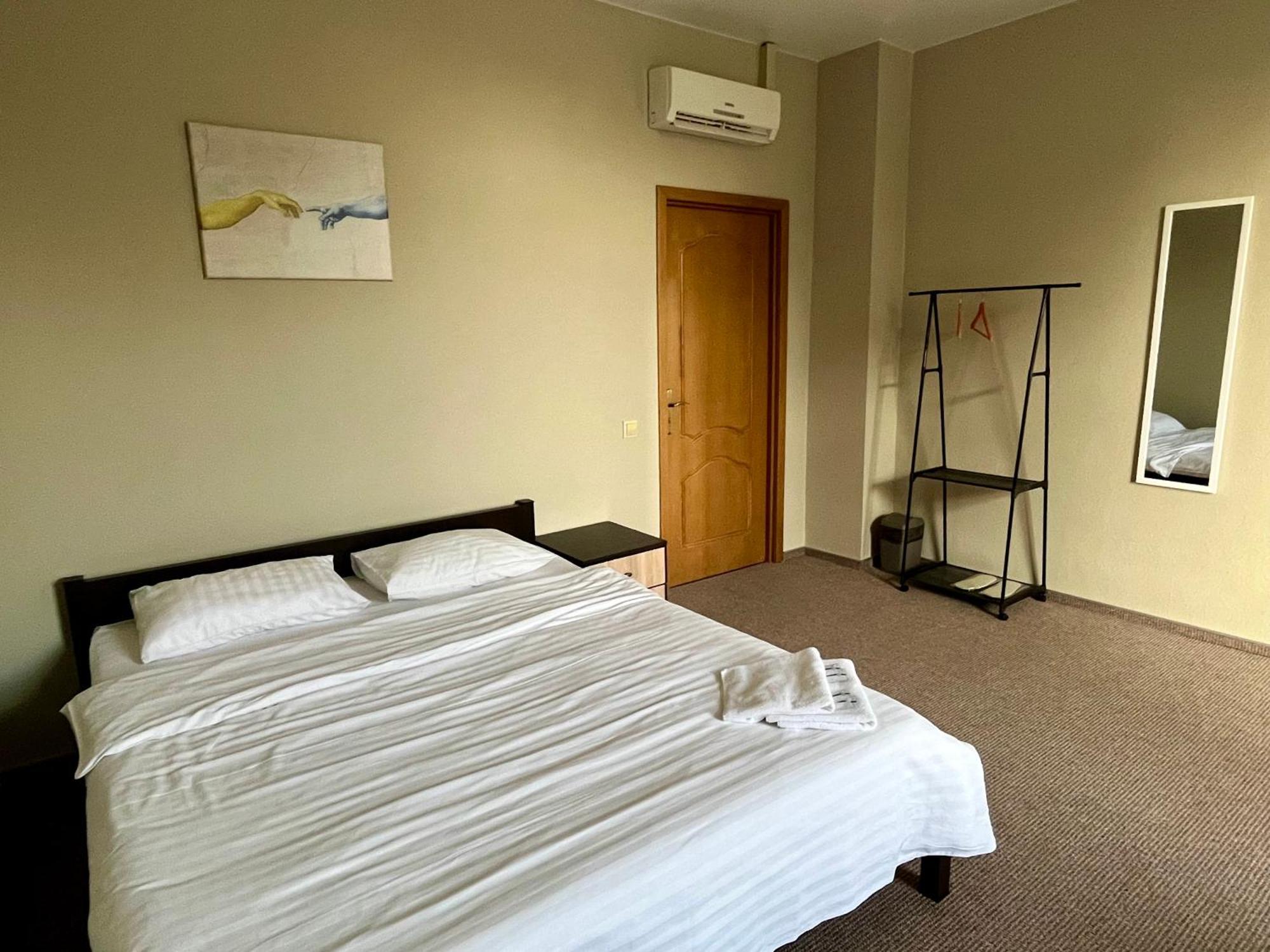 4Room Hostel Kijów Pokój zdjęcie